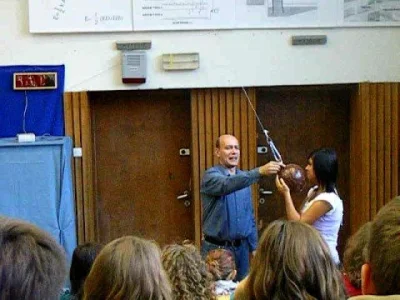 Erepstytor - @patrykgit: tak mi się skojarzyło ( ͡° ͜ʖ ͡°)