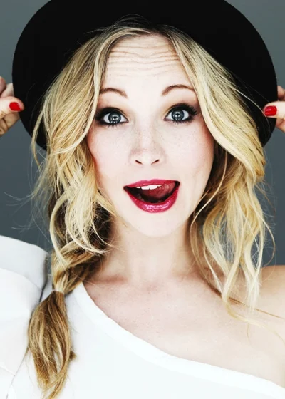 Mr--A-Veed - @JustBarrel: @czarna_teczka: To Candice Accola. Zgadzam się z wami. ( ͡°...