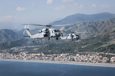 501st - #aircraftboners #navyboners #usnavy

MH-60 Sea Hawki u wybrzeży Włoch