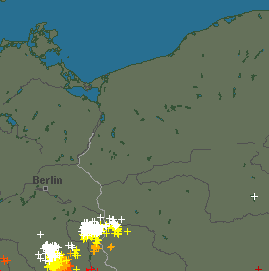 ZonK256 - #szczecin ma chyba jakąś specjalną barierę przed #burza ( ͡° ʖ̯ ͡°)
