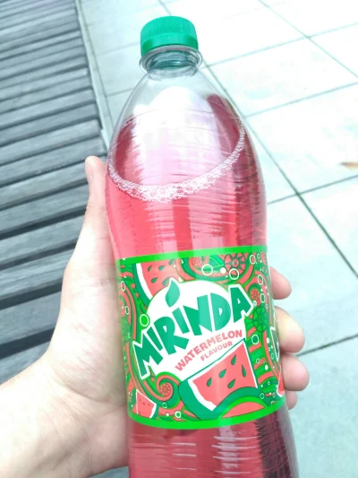 p.....a - #arbuz #napoje #mirinda #ciekawostki

Pił już ktoś? Pierwszy raz widziałem ...