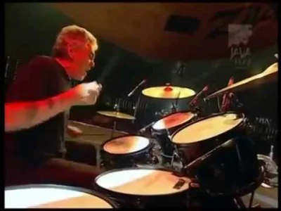 d.....p - Steve Gadd - moim zdaniem najbardziej przereklamowany bębniarz na świecie. ...