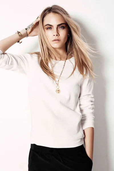 f.....s - #ladnapani 
#caradelevingne #bojowkacary