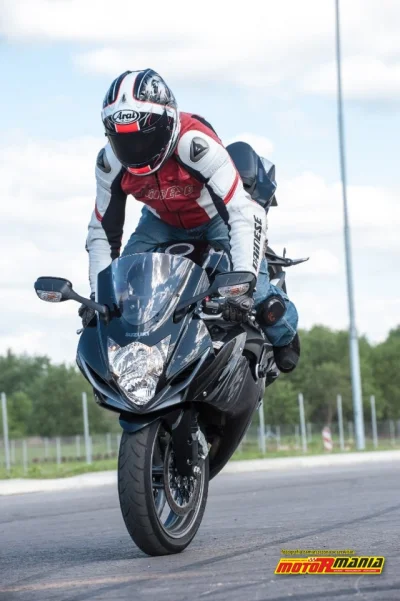 mv-agusta - Motomirki, głupia sprawa przy odkręcaniu szybki w moim #suzuki zgubiłem j...