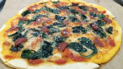 m.....i - Bezglutenowa pizza ze szpinakiem i chorizo

Spód mąka kukurydziana + ziem...
