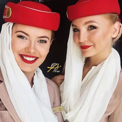 Niezlomny - #flightattendantboners
UAE – Emirates (ʘ‿ʘ)