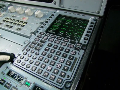 Kapitan_Zurow - @Dreszczyk: Tego typu samoloty mają takie fajne komputerki, sprzężone...