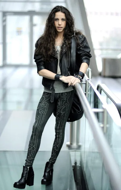 Dziki_Odyniec - Joanna Jędrzejczyk w rockowej stylizacji.
#mma #ufc #ladnapani ?