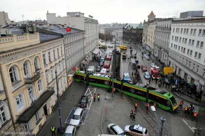 Erlade - #poznan jako pierwsze miasto w Polsce wprowadzil tramwaje bezszynowe i jakie...