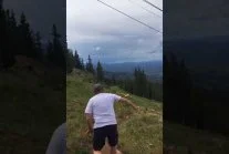 Mesk - Ojciec pokazuje śmieszkującemu synowi jak się rzuca
https://www.wykop.pl/link...