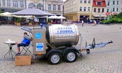 takisobiesmieszek - W Bydgoszczy to jednak wiedzą co dobre!
#Bydgoszcz #streetview