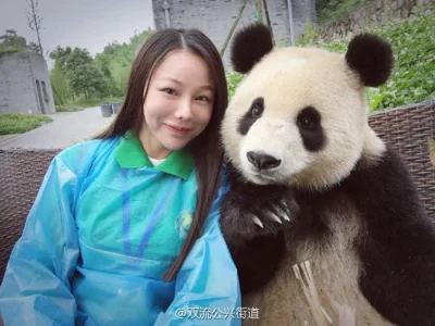 ILoveConcrete - To uczucie gdy panda wychodzi na selfie lepiej od ciebie
#zwierzaczk...