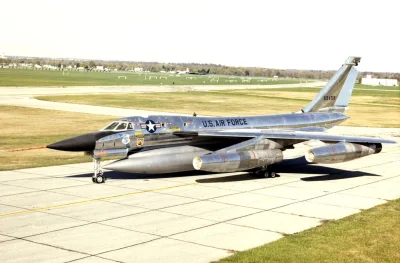 s.....w - Convair B-58 Hustler (Galeria zdjęć: 1, 2, 3, 4) - amerykański bombowiec st...