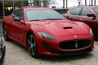 C.....w - @Pimpuszek: Maserati GranTurismo, myślę że Tesla się mocno nim inspirowała....