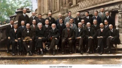 Northrop_Grummann - Pamiątkowe zdjęcie z konferencji w Solvay (1927 koloryzowane ( ͡º...