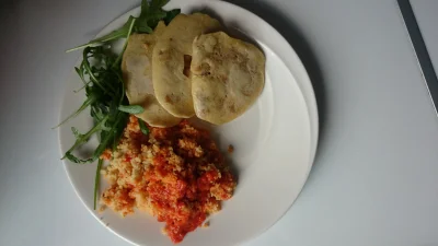 sajko - #gotujzwykopem #wegetarianizm #obiad Kasza kuskus z ajvarem, rukola i kotlety...