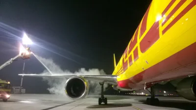 airfield_ops - Idzie zima ( ͡° ͜ʖ ͡°) 10.11 KTW - LEJ B757 DHL'a - temp. -2*C, brak o...