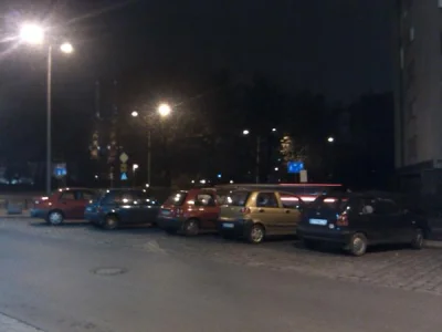 10paszonow - Zlot luksusowych samochodów wczoraj na parkingu przy Hali targowej.

#sa...