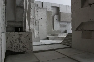 Bartholomew - #1500kg #beton #heheszki

Kiedy betonu wystarczyło jeszcze na ściany.