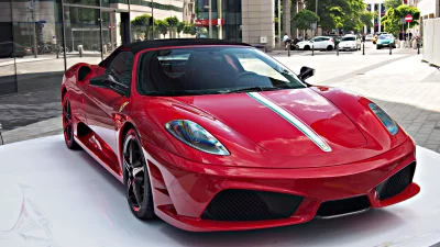 superduck - Ferrari 16M Scuderia Spider z innej perspektywy.

16M - ma upamiętniać ...
