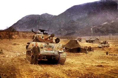 papier96 - M4A3E8 podczas wojny w Korei
#papierowyczolg #czolgi #czolgboners