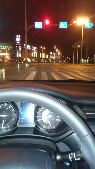 szyblilopez - #nocnazmiana #uber #wroclaw

Lata jakis mireczek?