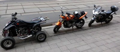 Seraphiel - #motocykle
Ej, @Stitch popatrz od prawej:
1. KUFER
2. BEZ KUFRA
3. WÓ...
