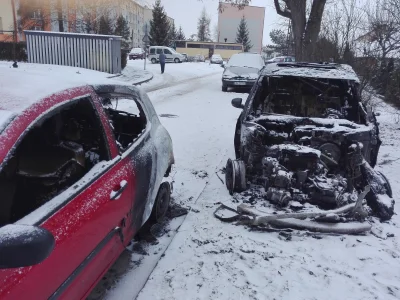 blady-erotoman - Wczoraj u mnie pod blokiem, Zabierzów koło Krakowa, moj stoi tam z t...