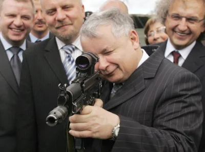 Kielek96 - Jarosław Kaczyński wita uchodźców ( ͡°( ͡° ͜ʖ( ͡° ͜ʖ ͡°)ʖ ͡°) ͡°) #heheszk...