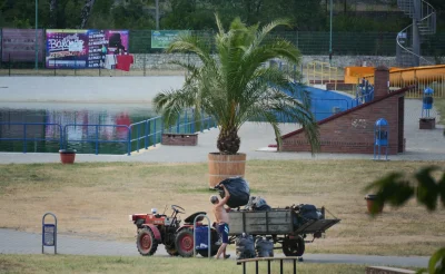 WUJEKprzezUzamkniete - śląsk to nie tylko węgiel, kopalnie i kibole w bramach..
to t...