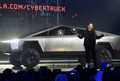 malyludeklego - Obstawiam, że Elon Musk pojawi się w grze #cyberpunk2077 wraz z #cybe...