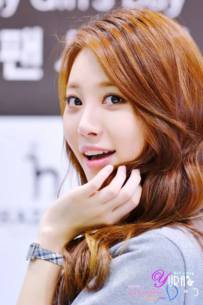 K.....o - #yura #girlsday 

#koreanka