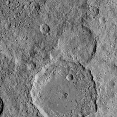 d.....f - NASA's Dawn Spacecraft took this image of Gaue crater, the large crater on ...