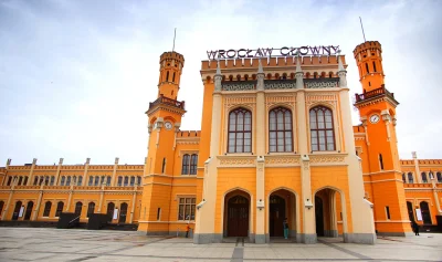 k.....m - @papke: wygląda trochę jak dworzec główny we Wrocławiu