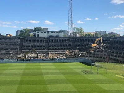 db95 - Jutro Piast Gliwice może świętować majstra w przepięknej scenerii ( ͡° ͜ʖ ͡°)
...