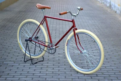 hadrian3 - Mirasy mój pierwszy rower zaraz po komunijnym (#!$%@? mi :<). Może kiedyś ...