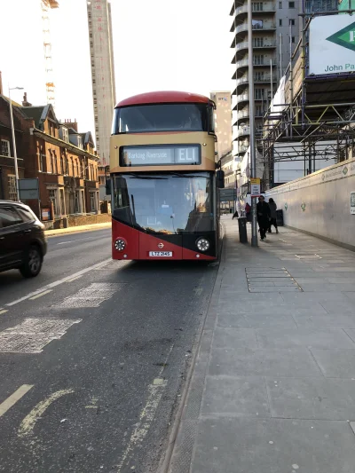 baxu - co nowsze londyńskie autobusy wyglądają na upośledzone ( ͡° ͜ʖ ͡°) 
#londyn #a...