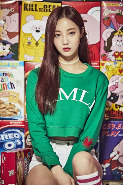 XKHYCCB2dX - #yeonwoo #momoland 
#koreanka