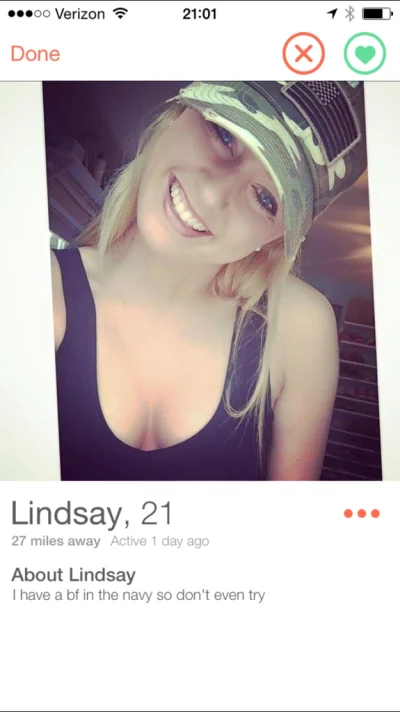 Z.....n - #tinder #rozowepaski #logikarozowychpaskow

 Mój chłopak jest w marynarce ...