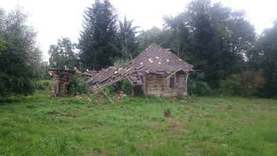 Arkil - Gdzieś tam w Polsce stary dom kończy swój żywot.

Całkiem klimatyczny obraz.
...
