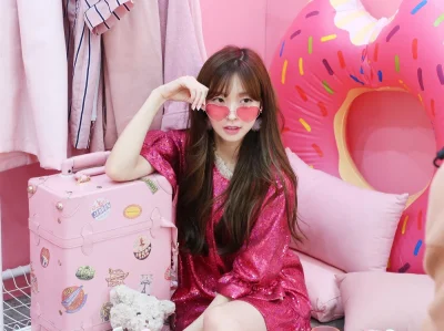 XKHYCCB2dX - #arin #ohmygirl 
#koreanka