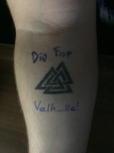 Vikinger - @marrut: Done, gdzie ja teraz znajde tatuażyste?!
