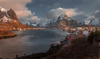 ColdMary6100 - Poranek w Reine, Norwegia
#earthporn #fotografia #kwp