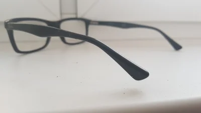 Z.....s - Da się to naprawić?
Krzywo leżą, u okulisty zrobią?
#okulary #majsterkowa...