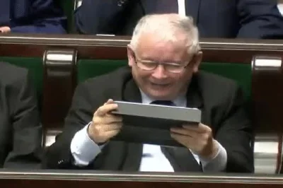 Mordeusz - Kaczyński czyta wywiad z liderem KOD

 To kompletnie absurdalne pytanie! ...