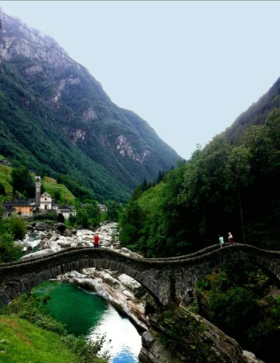 WaniliowaBabeczka - Lavertezzo, Ticino (Tessyn, włoskojęzyczny kanton), Szwajcaria.
#...