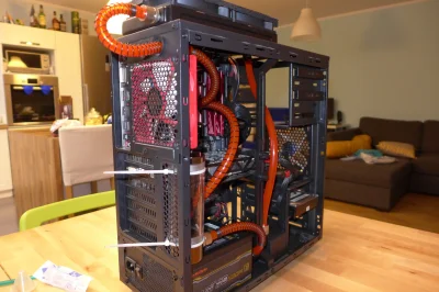 Fiotr_Pronczewski - #pcmasterrace #watercooling #pc #modding

fituje czy nie?