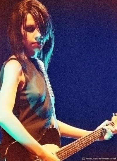 a.....s - #pjharvey i nowy tag #kobietyzgitarami