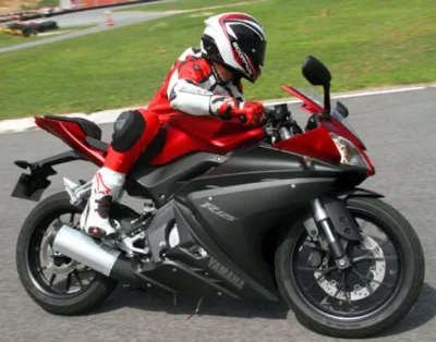 S.....Q - #125cc #motocykle #yamaha #motocykleboners