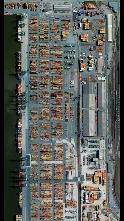 cheeseandonion - Port w Antwerpii (Belgia)

#ciekawostki #fotografia #zlotuptaka